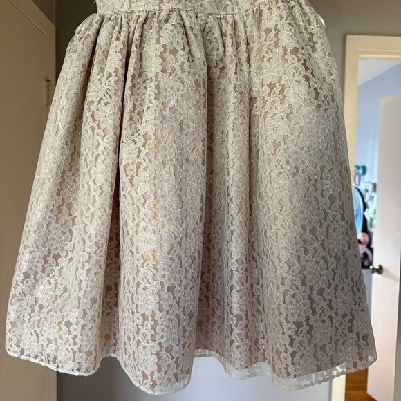 SZ 8 Girls Elegant Cream Lace Kids Dress - Picture 4 of 8